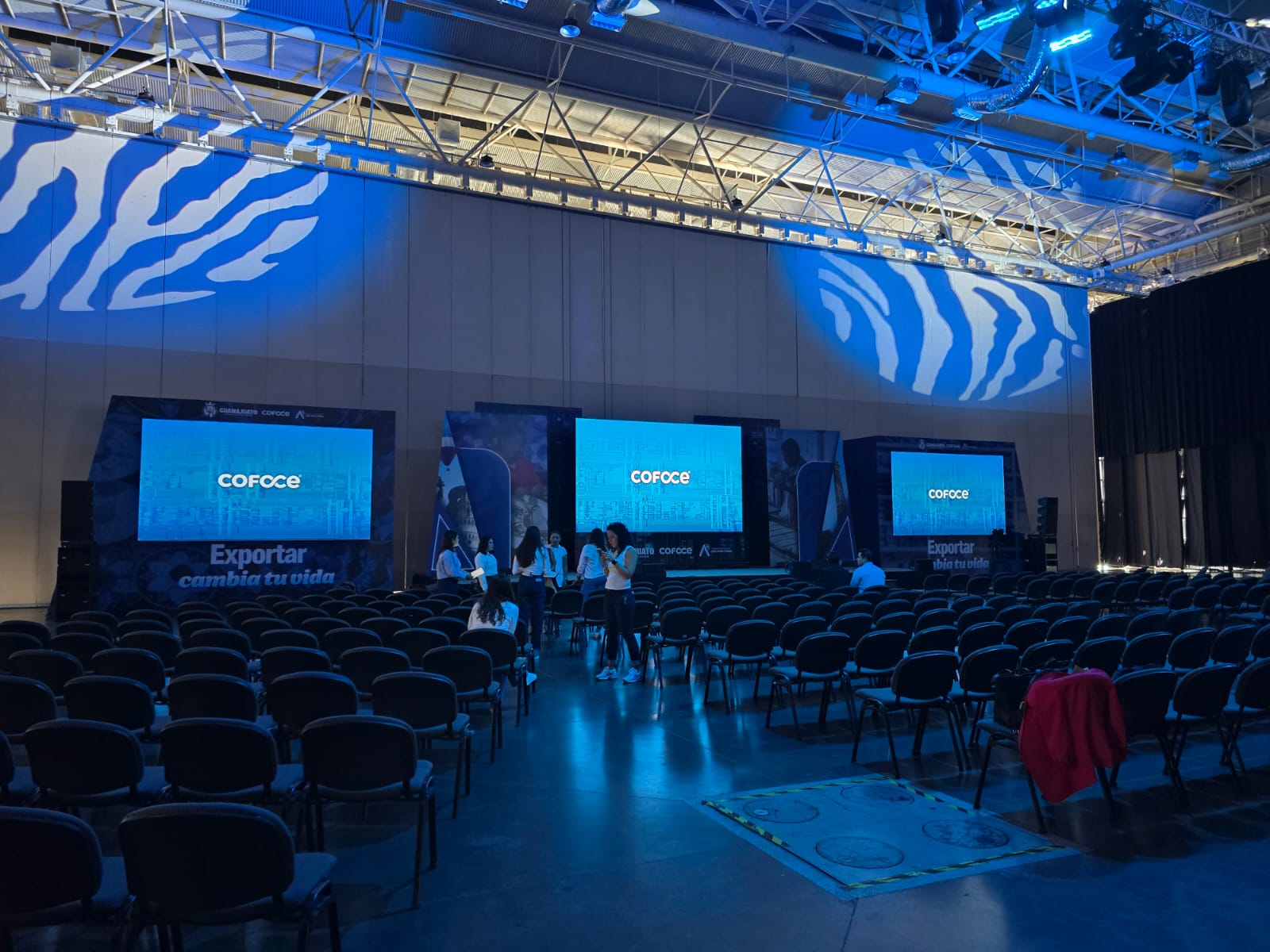 Evento COFOCE - Exportar cambia tu vida. Versaflex